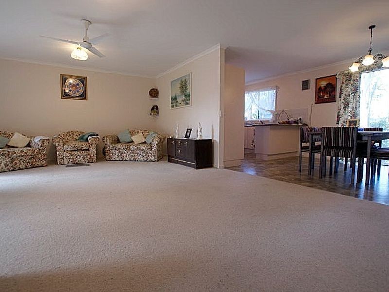 1 The Outlook Road, Surfside NSW 2536
