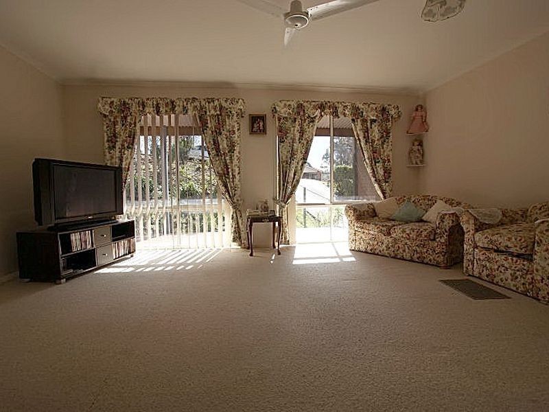 1 The Outlook Road, Surfside NSW 2536