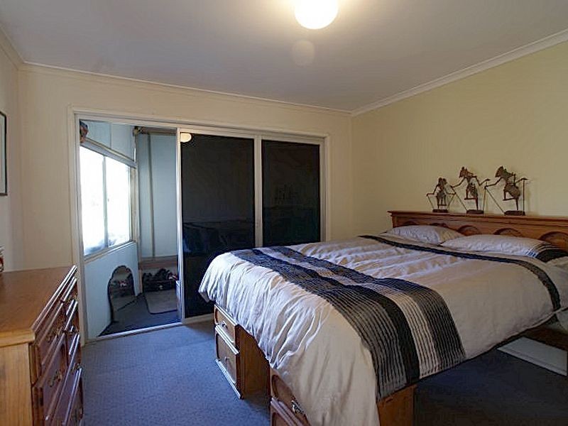 50 Bavarde Avenue, Batemans Bay NSW 2536
