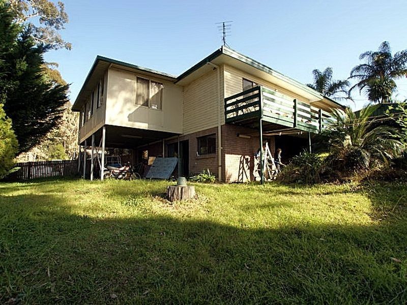 50 Berrima Parade, Surfside NSW 2536