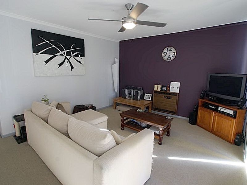 2/5 Drinnan Close, Surf Beach NSW 2536