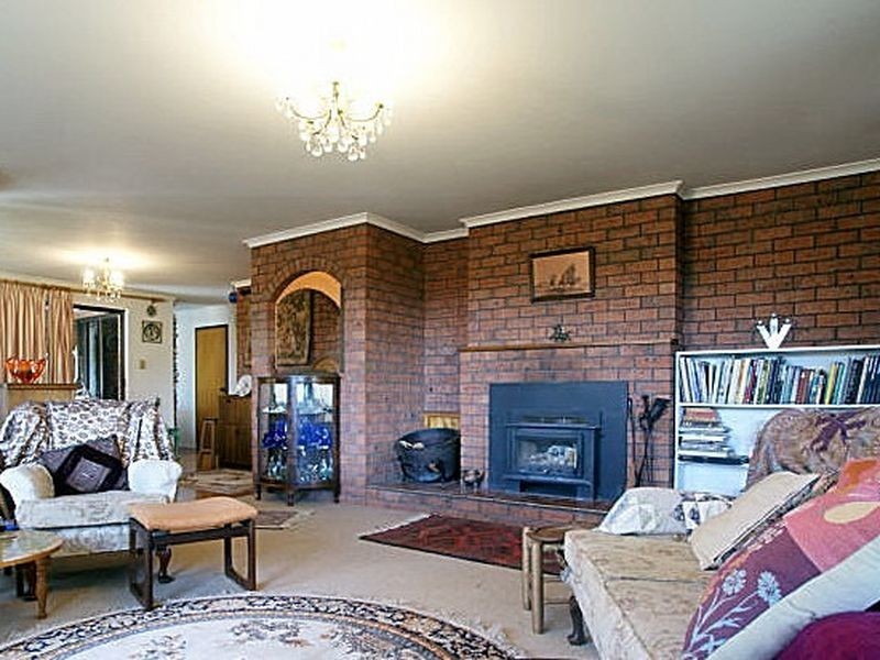 24 Dunns Creek Road, Batehaven NSW 2536