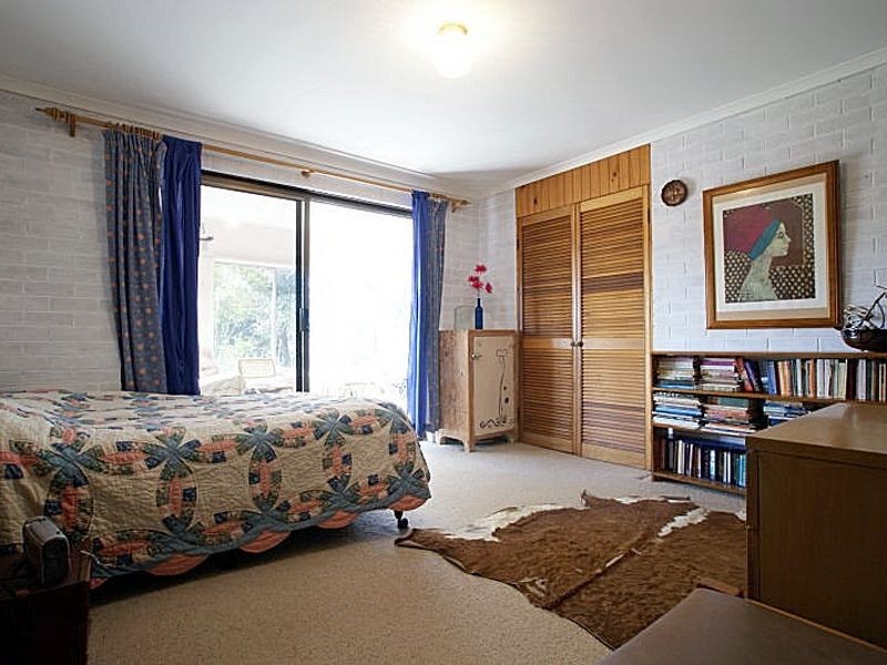 24 Dunns Creek Road, Batehaven NSW 2536