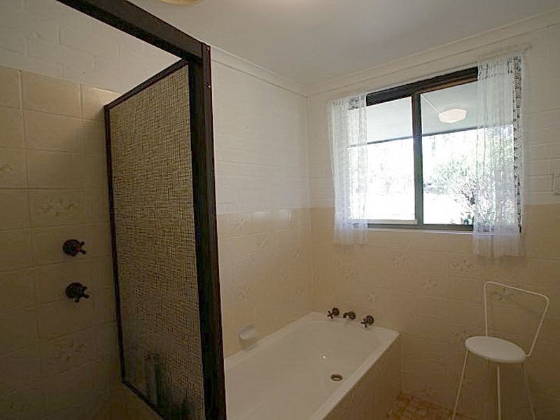 24 Dunns Creek Road, Batehaven NSW 2536