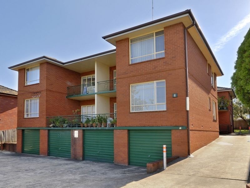 2/6 Warialda Street, Kogarah NSW 2217