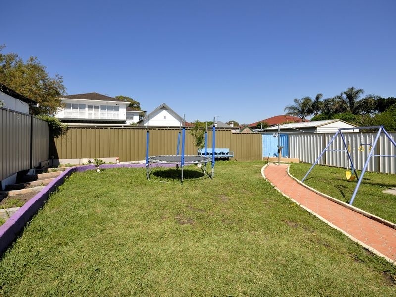15 Highworth Avenue, Bexley NSW 2207