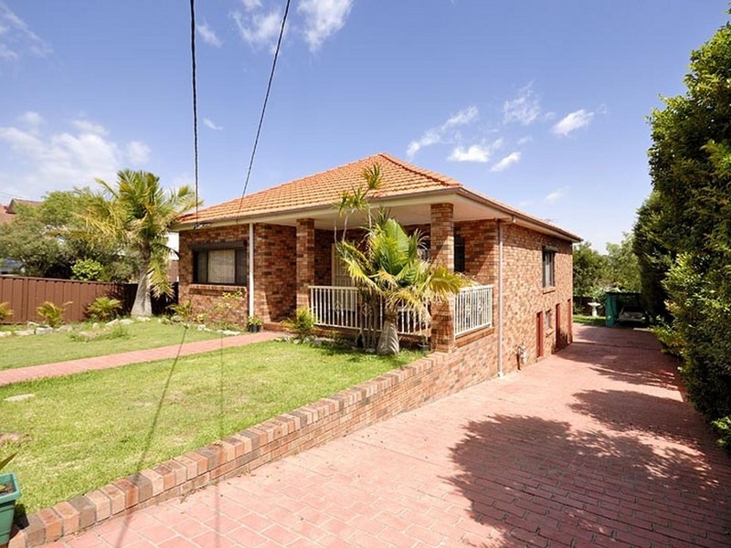 17 Lorraine Avenue, Bardwell Valley NSW 2207