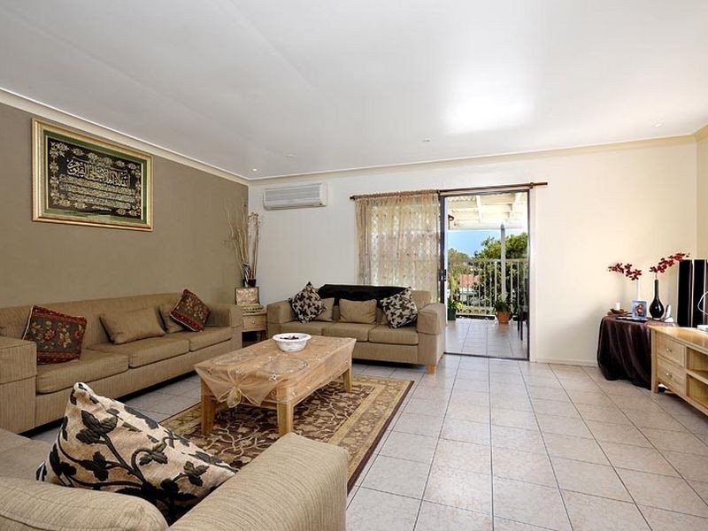 17 Lorraine Avenue, Bardwell Valley NSW 2207