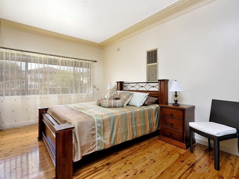 17 Lorraine Avenue, Bardwell Valley NSW 2207