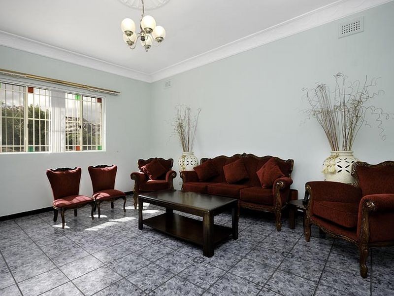 23 Knoll Avenue, Arncliffe NSW 2205