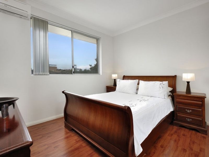 10/9-11 Oriental Street, Bexley NSW 2207