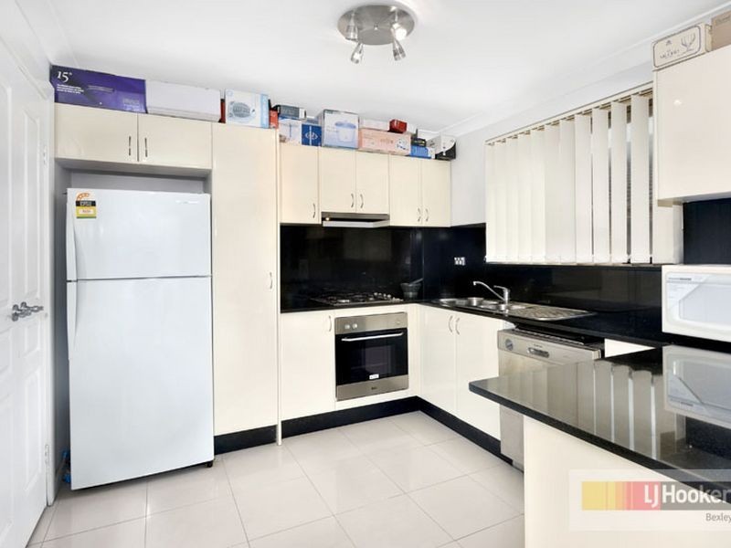 6/4 Oriental Street, Bexley NSW 2207