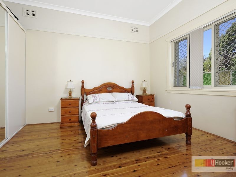 402 Stoney Creek Road, Kingsgrove NSW 2208