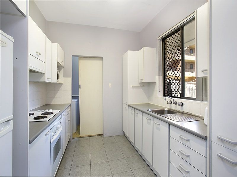 1/3 Short Street, Carlton NSW 2218