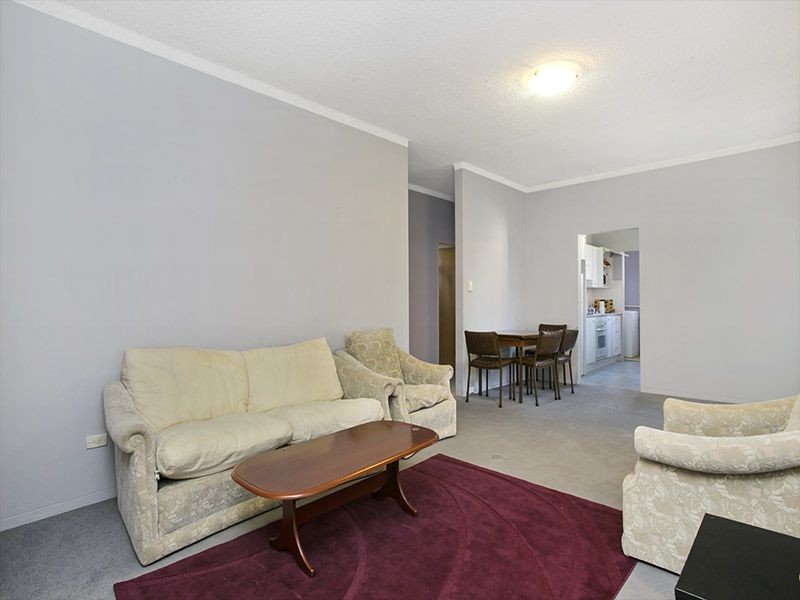 1/3 Short Street, Carlton NSW 2218