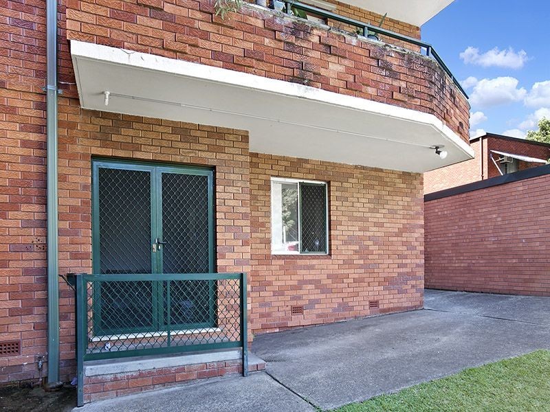 1/3 Short Street, Carlton NSW 2218