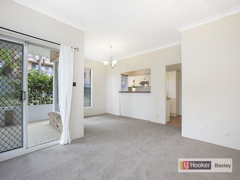 2/25 Andover Street, Carlton NSW 2218