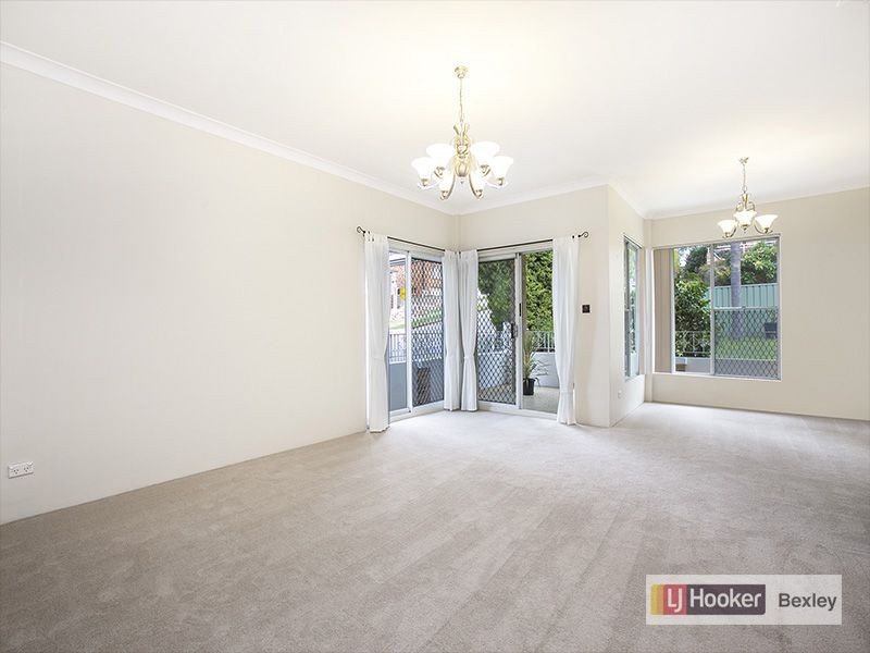 2/25 Andover Street, Carlton NSW 2218