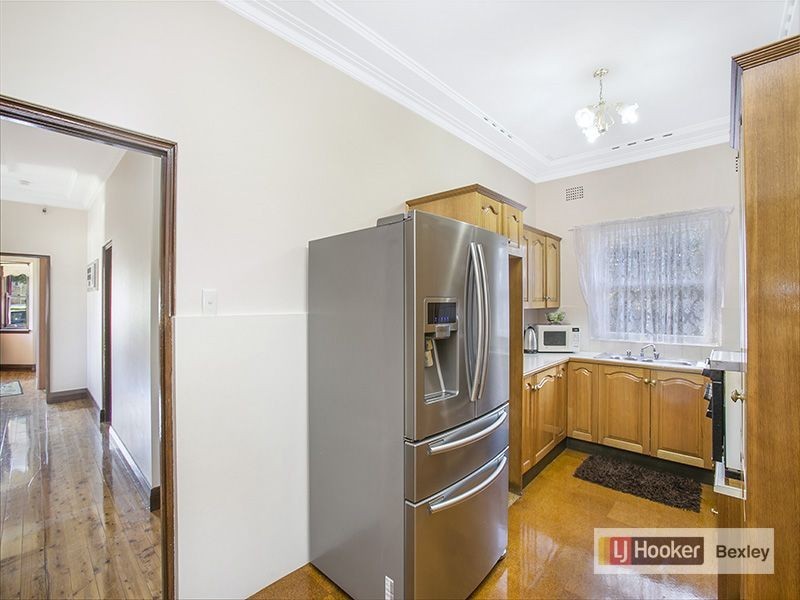 66 Ponyara Road, Beverly Hills NSW 2209