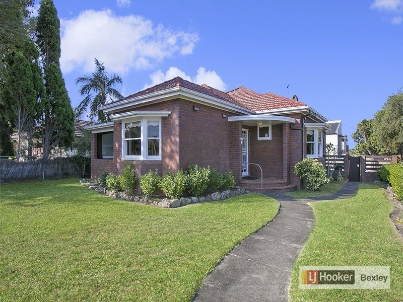 66 Ponyara Road, Beverly Hills NSW 2209