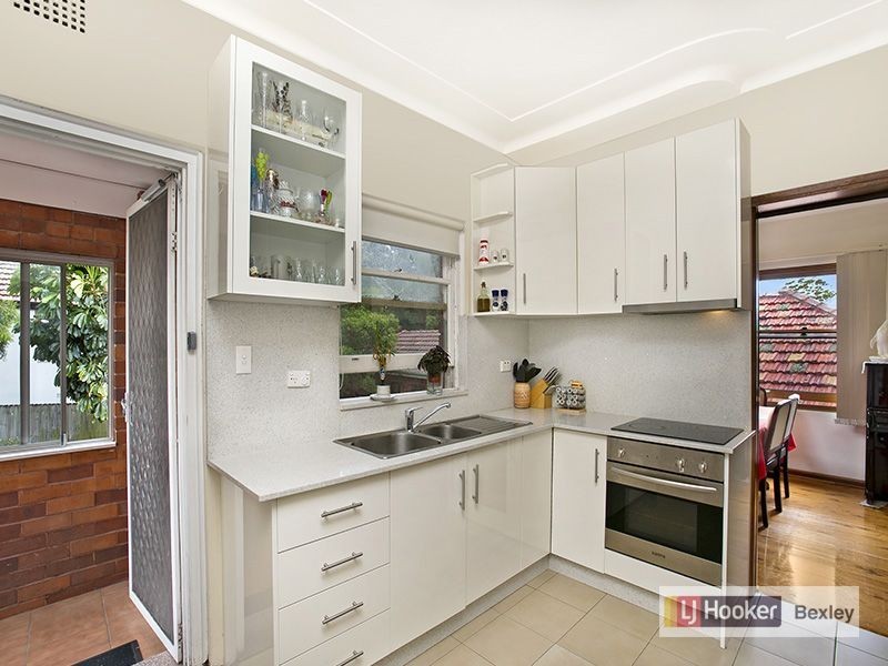 9 Jones Avenue, Kingsgrove NSW 2208