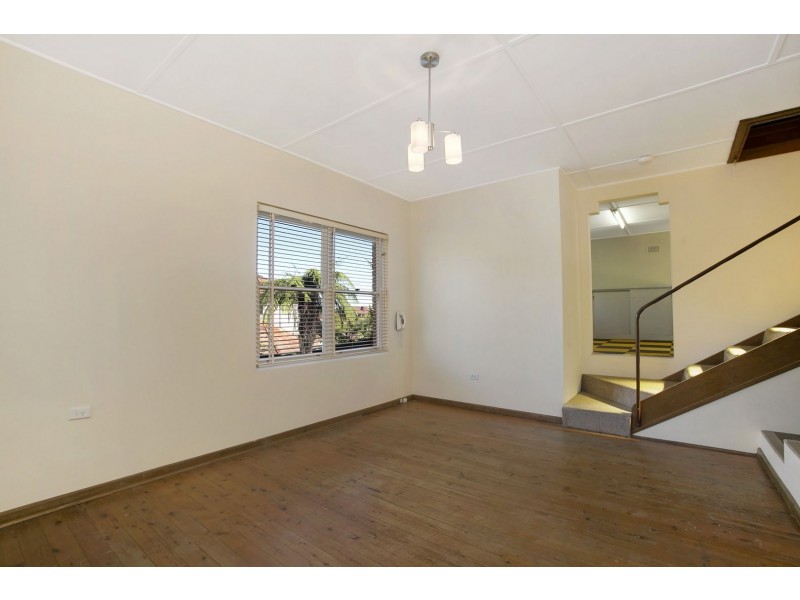 8 Virginia Avenue, Bardwell Valley NSW 2207