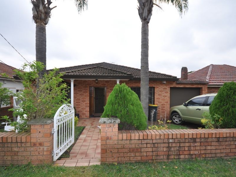 17 Ilife Street, Bexley NSW 2207