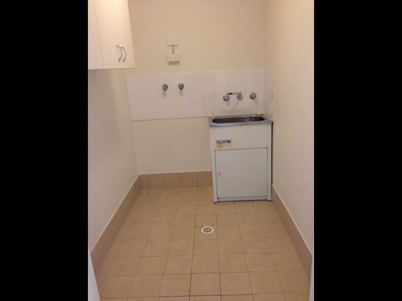 17/7-11 Kitchener Avenue, Regents Park NSW 2143