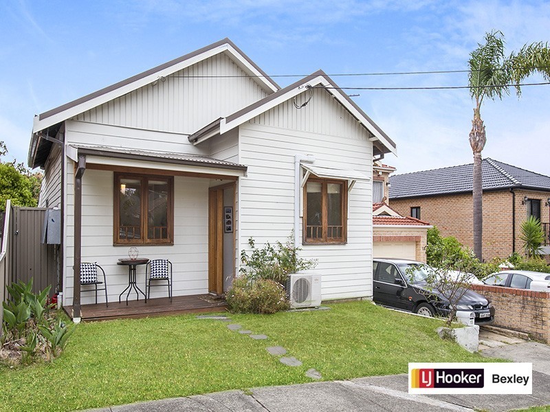 13 Chamberlain Road, Bexley NSW 2207