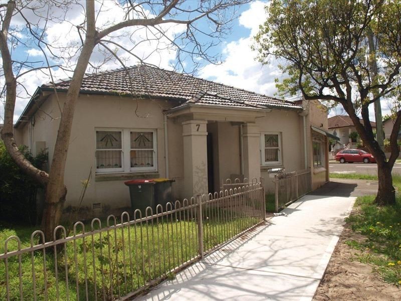 7 Eddystone Road, Bexley NSW 2207