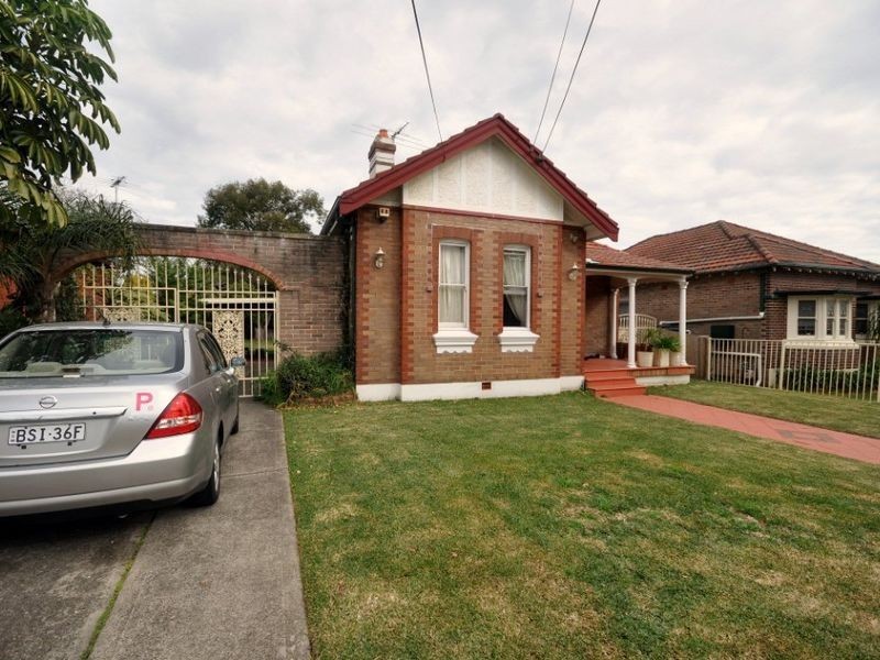 3 Besborough Ave, Bexley NSW 2207