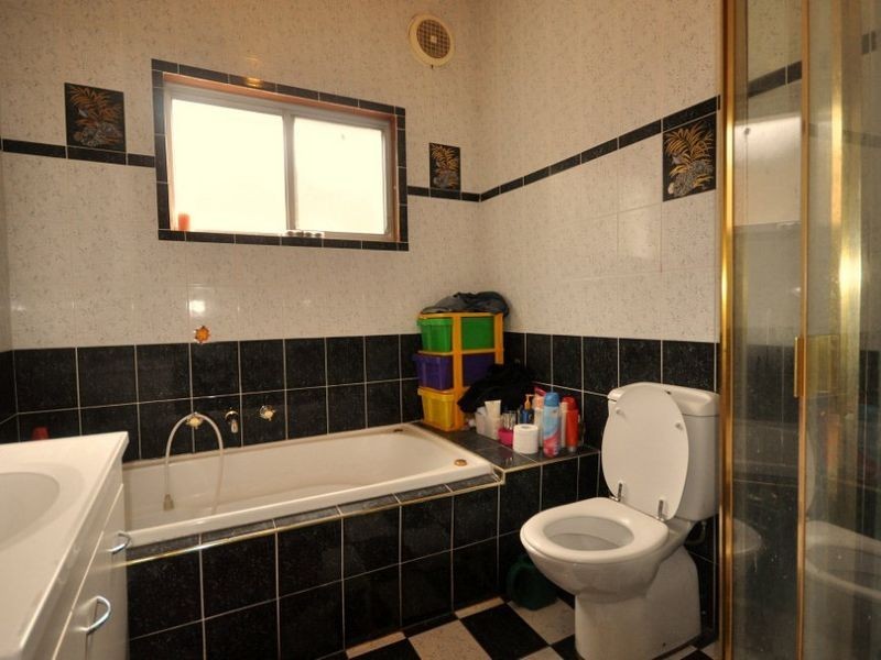 3 Besborough Ave, Bexley NSW 2207