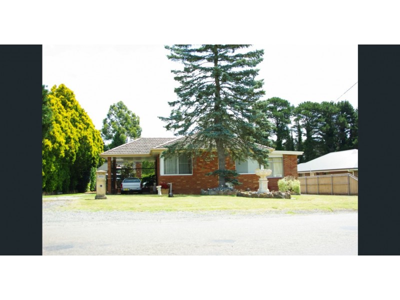 13 Yarrawa Street, Moss Vale NSW 2577