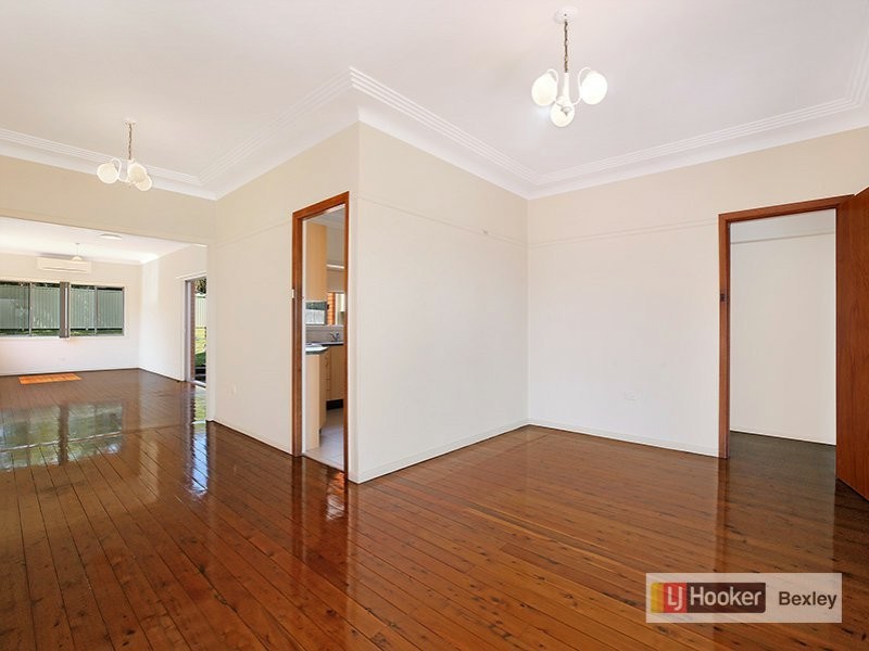 2 Ventura Avenue, Miranda NSW 2228