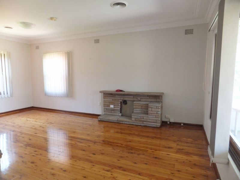 9 Jones Avenue, Kingsgrove NSW 2208