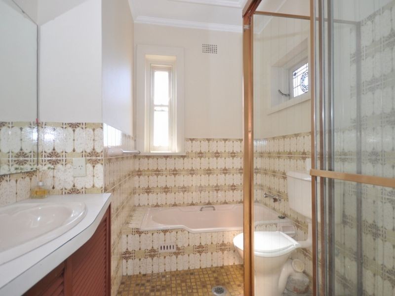 2 Kimberley Road, Hurstville NSW 2220