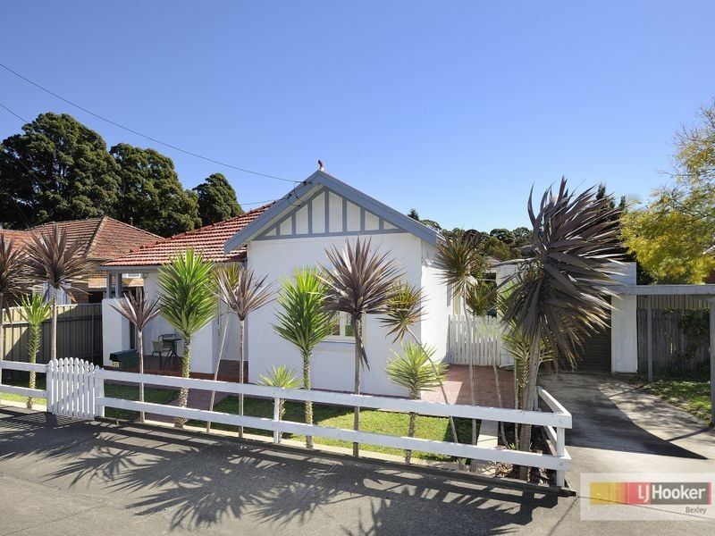 402 Stoney Creek Road, Kingsgrove NSW 2208