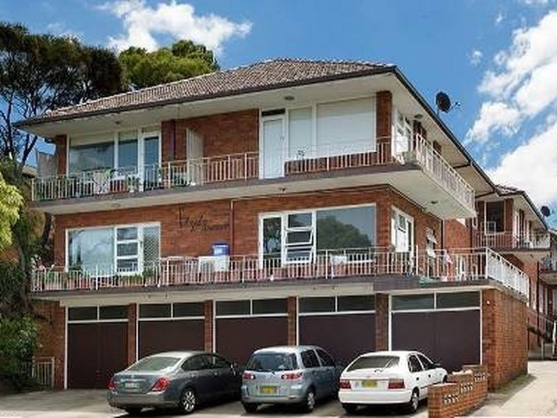 1/4 Monomeeth Street, Bexley NSW 2207