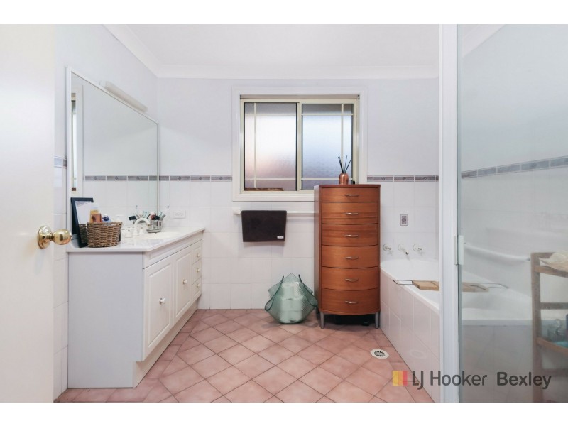 1/27 Preddys Road, Bexley NSW 2207