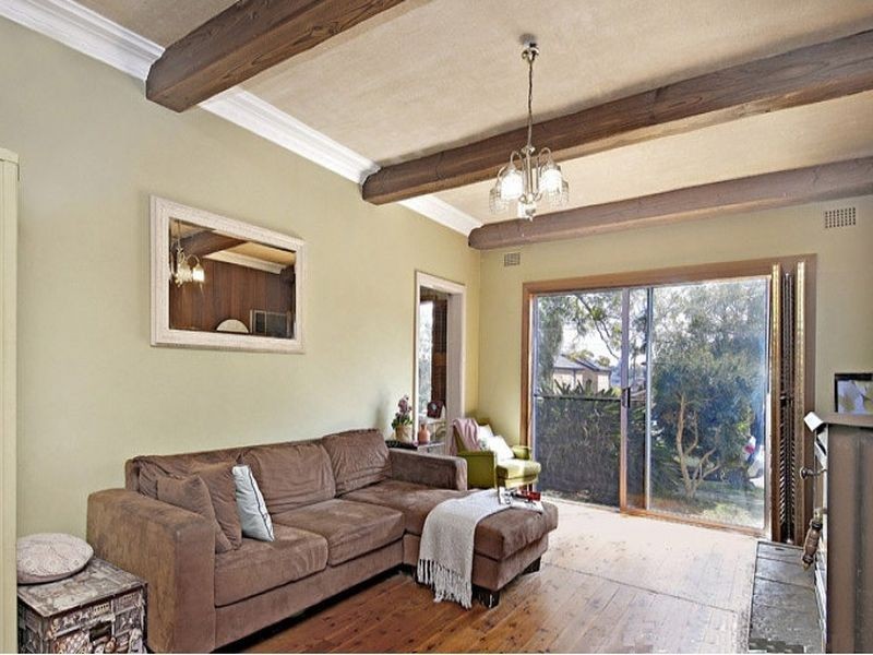 108 Holt Road, Taren Point NSW 2229