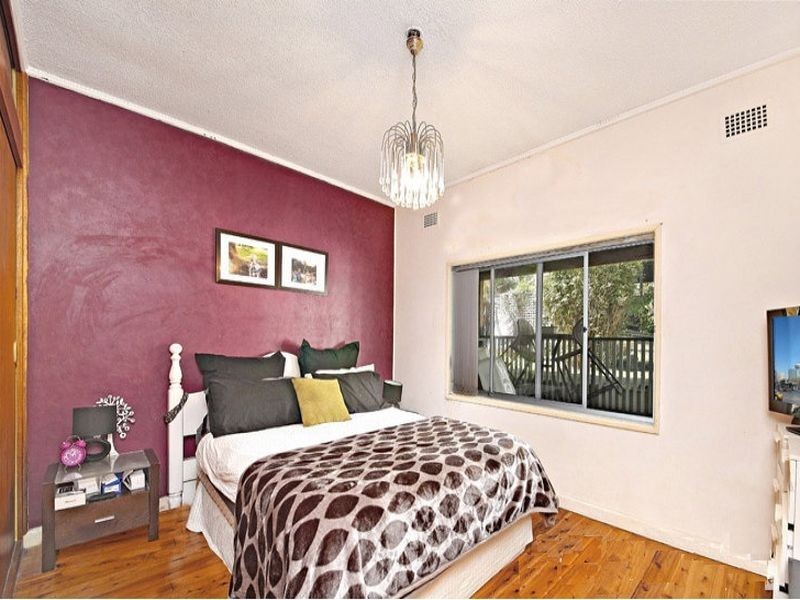 108 Holt Road, Taren Point NSW 2229