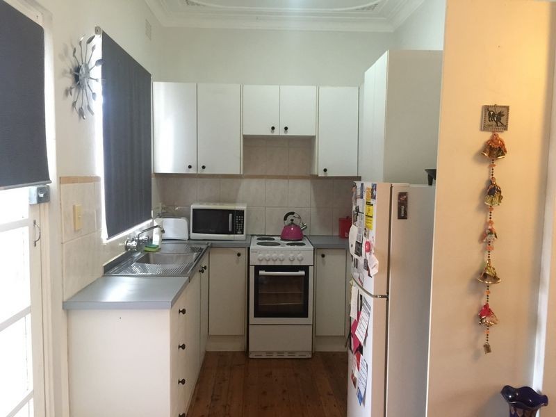 2/15 Caledonian Street, Bexley NSW 2207