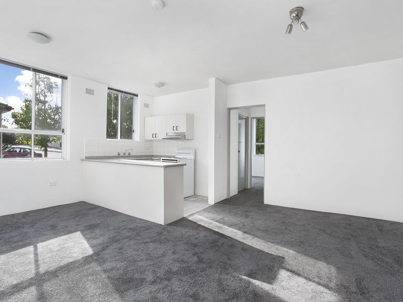 2/229 King Georges Road, Roselands NSW 2196