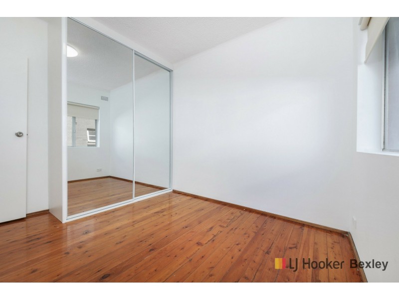 2/25 Victoria Avenue, Penshurst NSW 2222