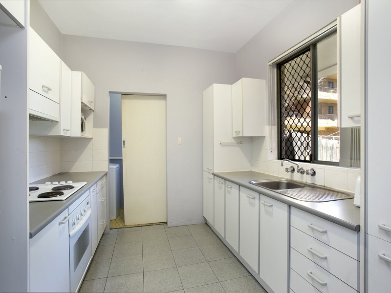 1/3 Short Street, Carlton NSW 2218