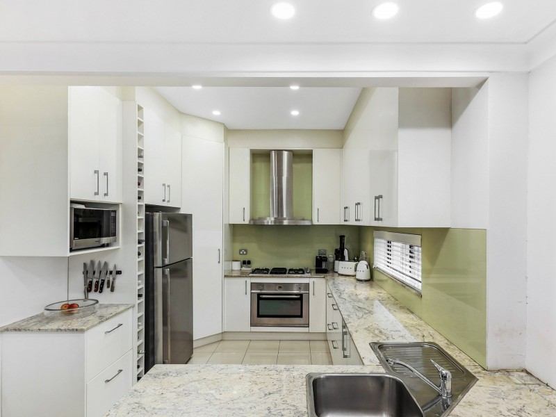 16 Kenyon Road, Bexley NSW 2207