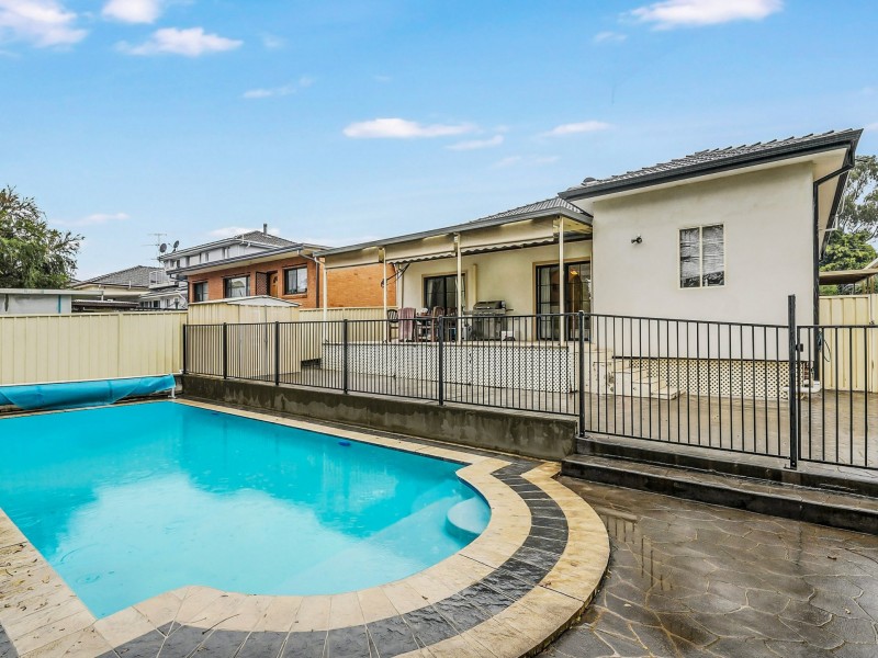 16 Kenyon Road, Bexley NSW 2207