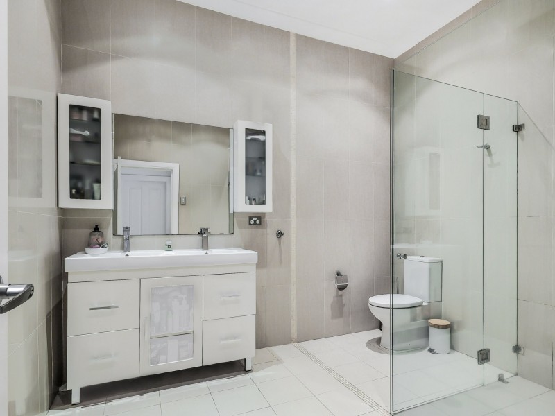 16 Kenyon Road, Bexley NSW 2207