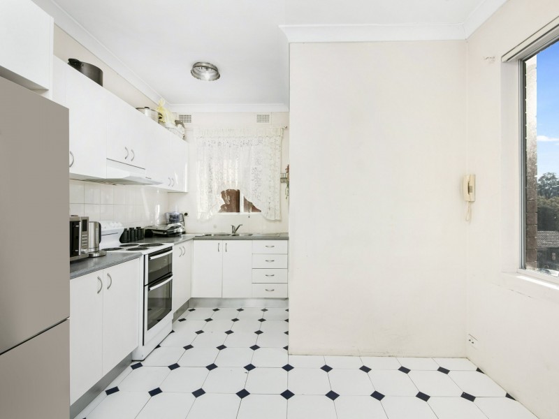 4/39 Queen Victoria Street, Bexley NSW 2207