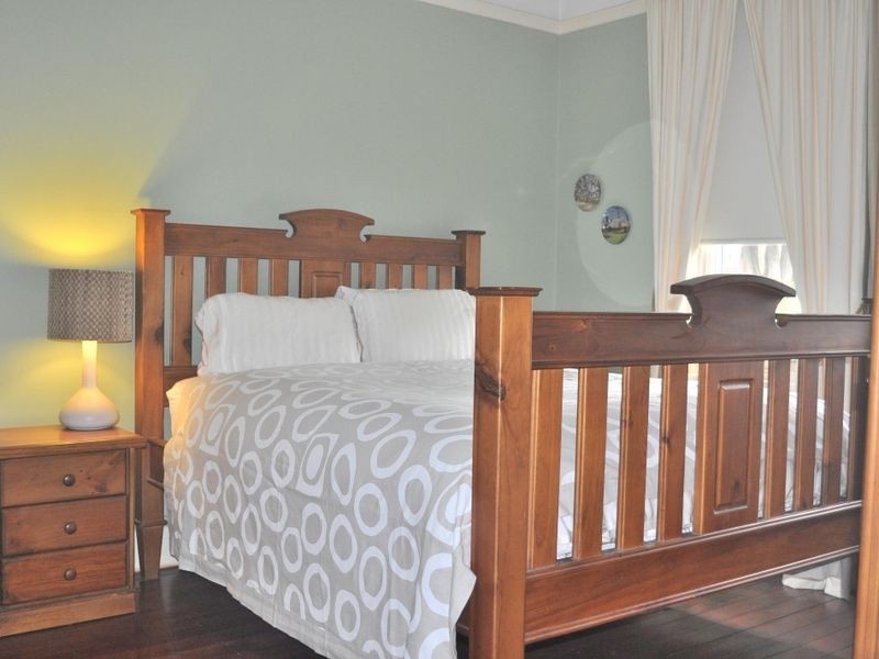 18 Highworth Avenue, Bexley NSW 2207